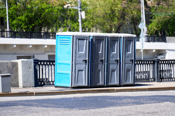 Best Portable bathroom rental  in Wolcottville, IN